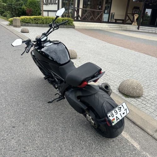 Ducati Diavel