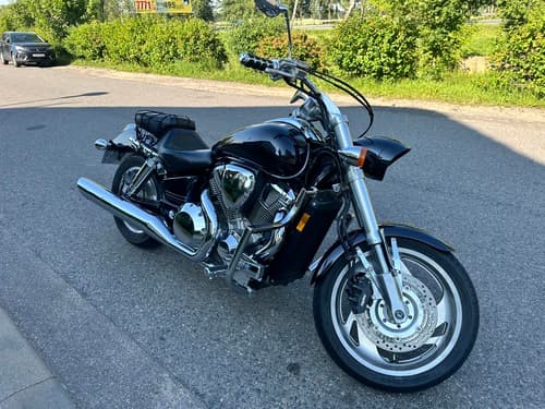 мотоцикл Honda - VTX 1800C